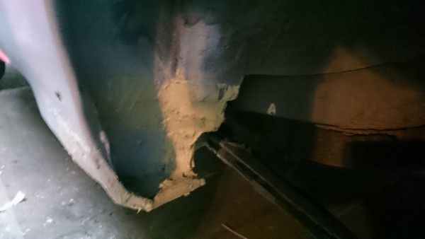 Schweller HL nach Vorne.jpg (86.17 KiB) 39952 mal betrachtet Schweller HL nach Vorne.jpg